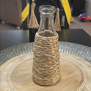 Woven Natural Straw Glass Vase